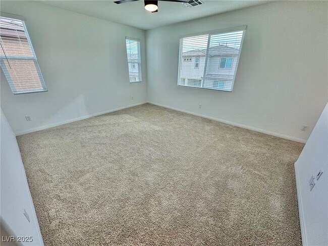 Building Photo - 9897 Angel Valley Dr