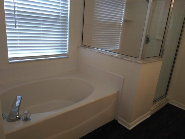 Building Photo - 1443 Baythorn Dr