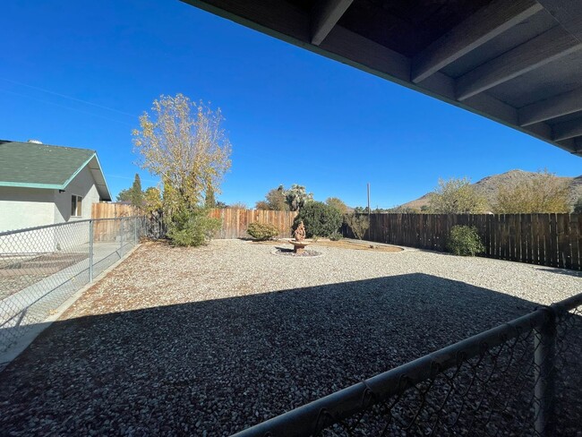 Building Photo - Apple Valley- 3 Bedrooms, 2 Bathrooms, Sol...