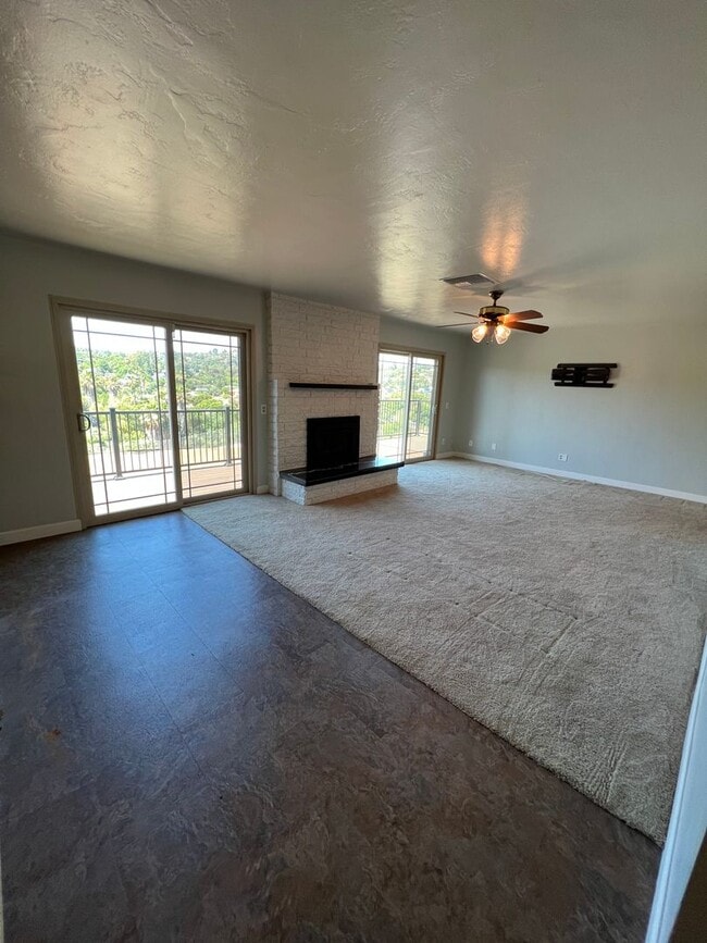 Building Photo - Move in Special!! $750 off 1st Month's Rent!!