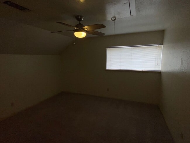 Building Photo - 4 Bedroom For Rent! $500 off the First mon...