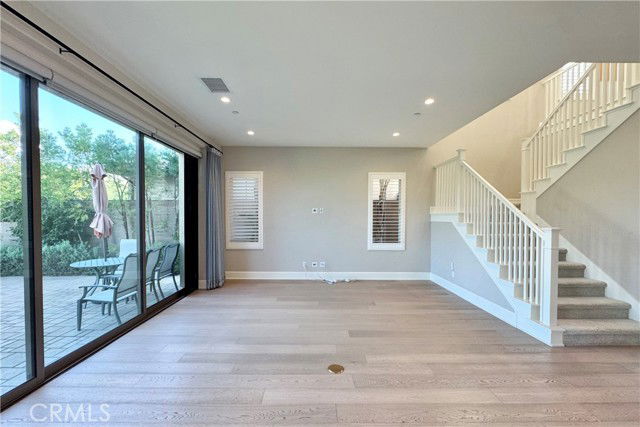 Building Photo - 115 Locanda