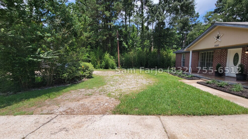 Building Photo - 2100 Hill Top Ct