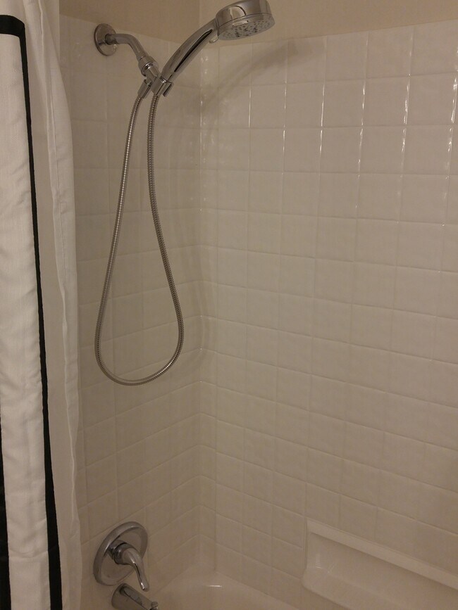 Building Photo - 170-704-708 Broadway Duplex, Bend