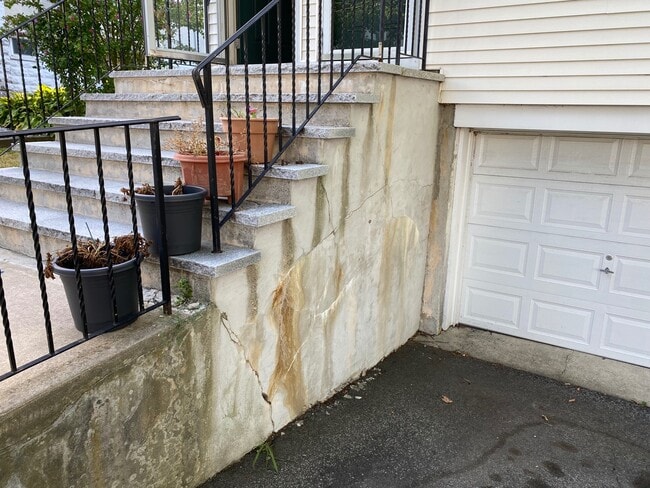 Building Photo - 43-45 Hall Avenue - 45