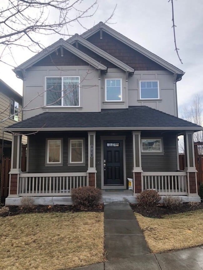 Primary Photo - Gorgeous 4 Bedroom Home in Sun Meadow