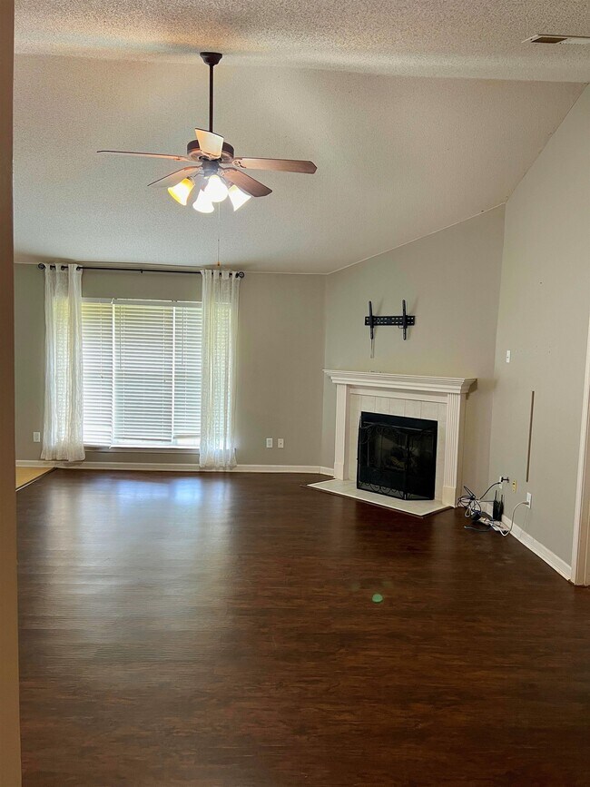 Building Photo - 9837 Oldham Dr