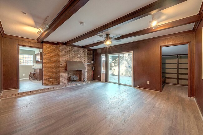 Building Photo - 7810 Locke Ln