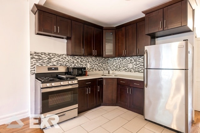 Building Photo - 401 Hancock St