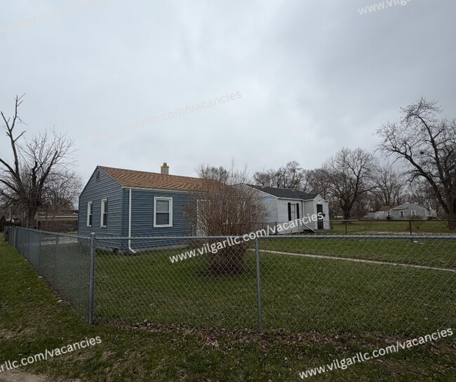Building Photo - Newly Renovated 2-Bedroom • 1-Bathroom Home