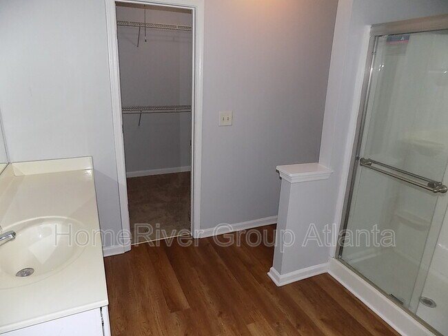 Building Photo - 460 Springbottom Ct SE