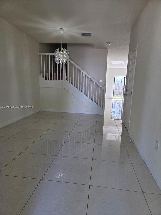 Building Photo - 8841 NW 103rd Ave