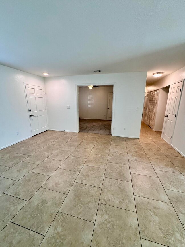 Building Photo - 75245 Vista Corona