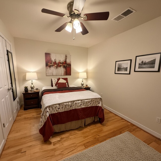 Building Photo - Simon Cycle Building