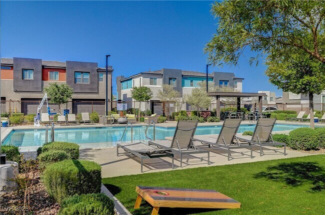 Building Photo - 9864 Kings Glen St