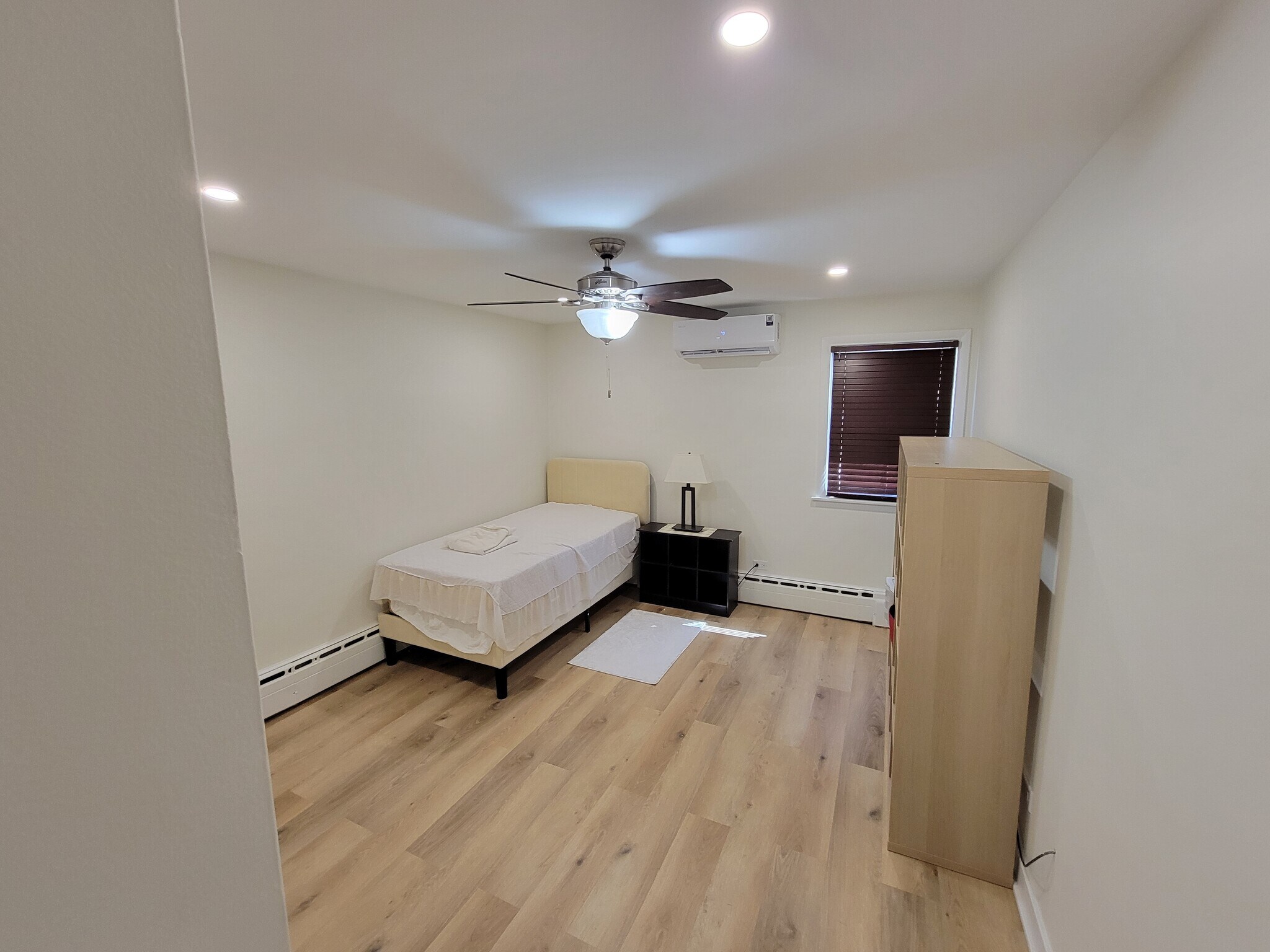 bedroom 1 - 5707 N Central Ave