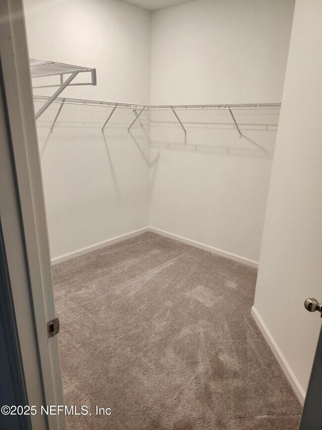 Building Photo - 607 Lake Sinclair St