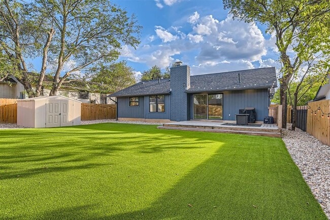 Building Photo - 1112 Milford Way