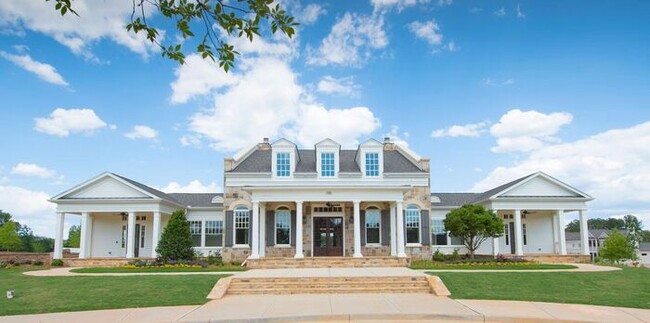 Building Photo - Brand NEW 5 bedroom house in Bellmoore Par...