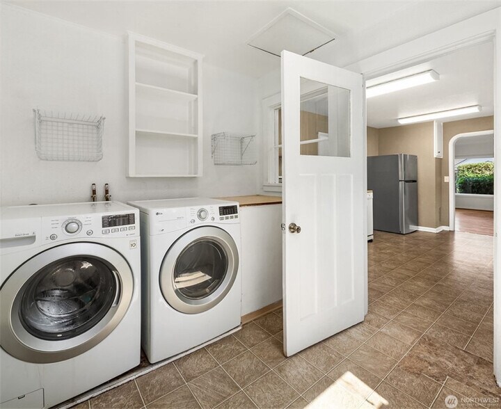 Building Photo - 1817 S 3rd St