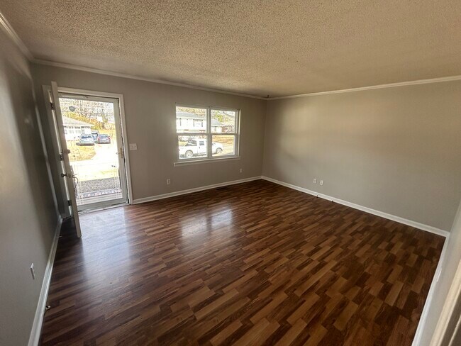 Living room - 3626 Missionaire Ave