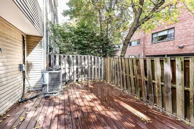 Building Photo - 6857 Washington Blvd