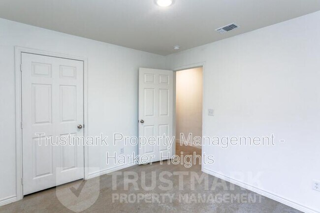Building Photo - 2328 Duntov Dr