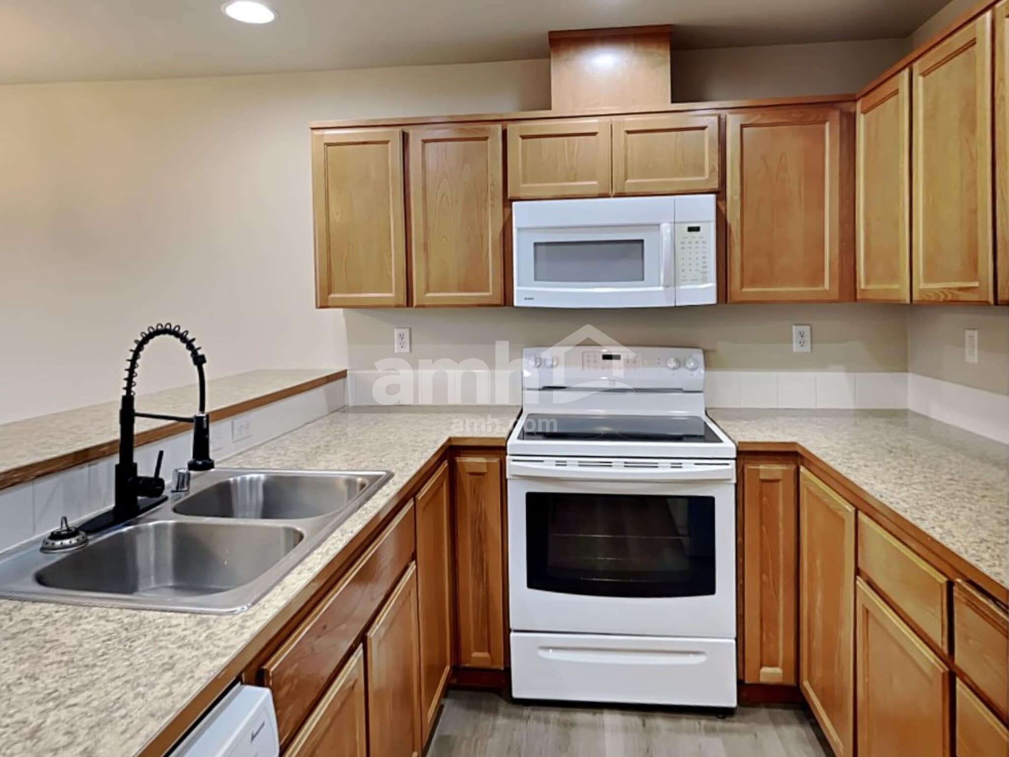 Building Photo - 16617 53rd Ave Ct E