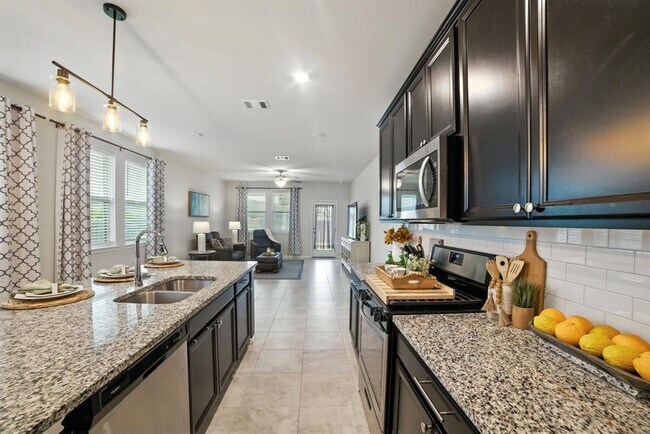 Building Photo - 324 Mountain Valley St