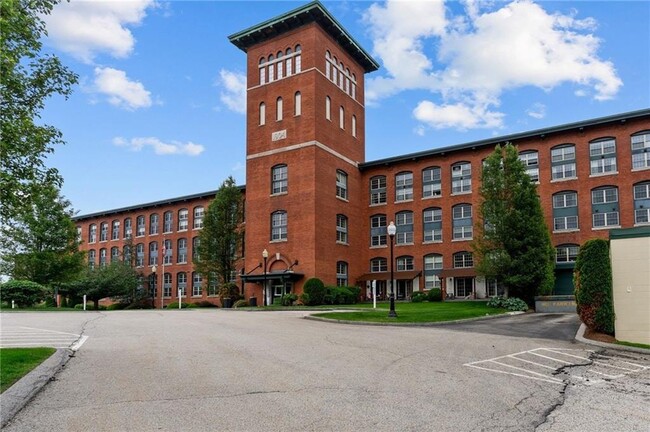 Building Photo - 1 Tupperware Dr