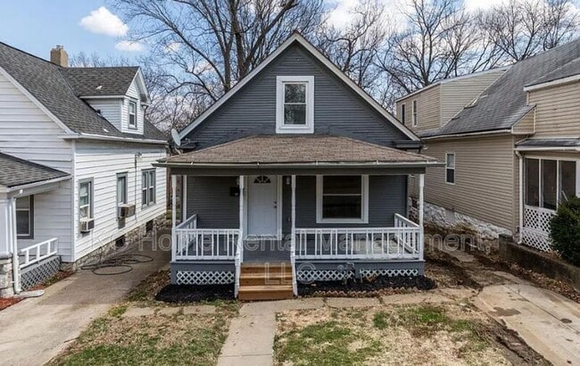 Primary Photo - 2019 Kansas Ave