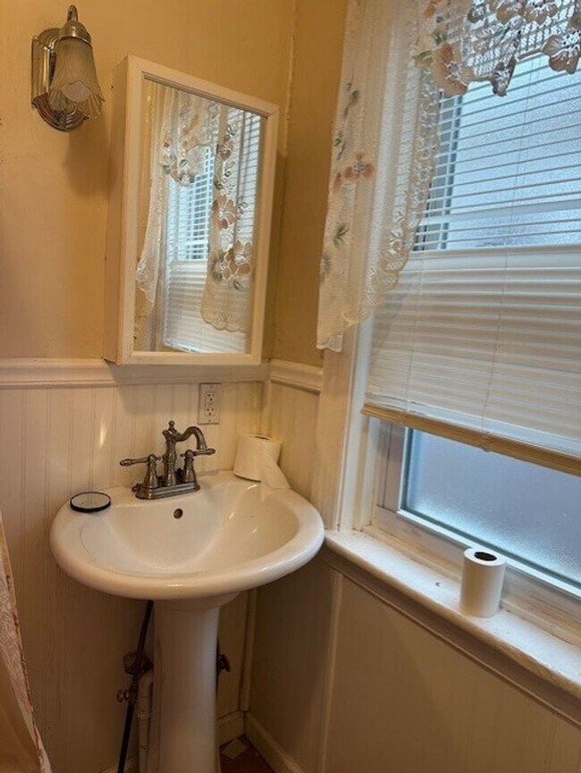 Building Photo - 2134 Susquehanna St