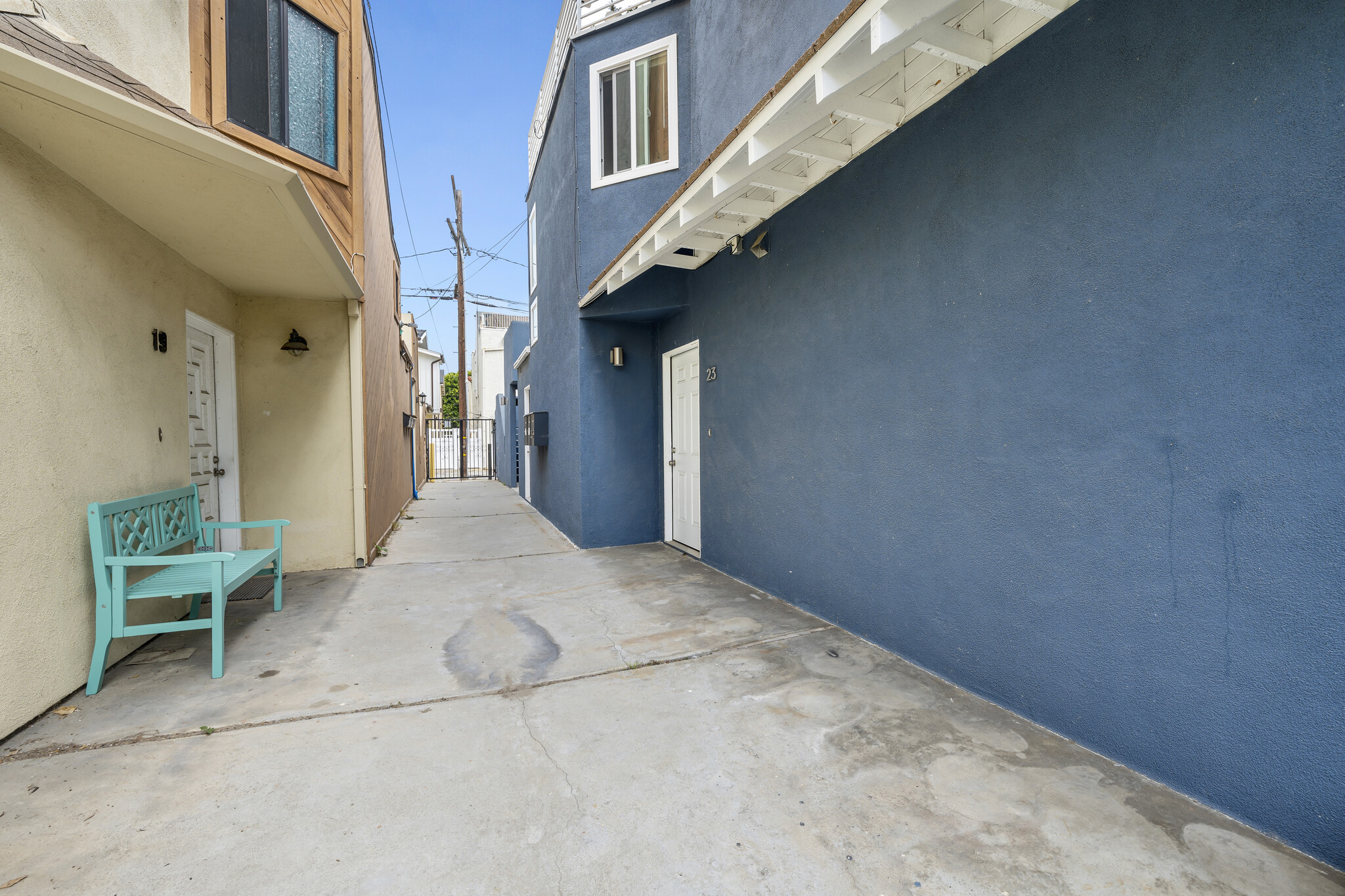Entrance to unit - 23 Buccaneer St