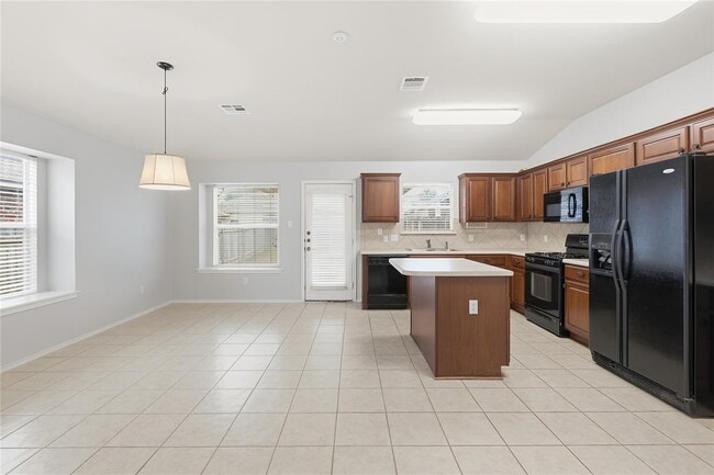 Building Photo - 2308 Pearson Way