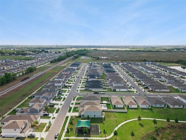 Building Photo - 5580 Maddie Dr