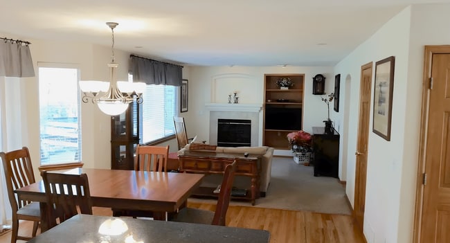 Building Photo - 13618 Parkview Pl