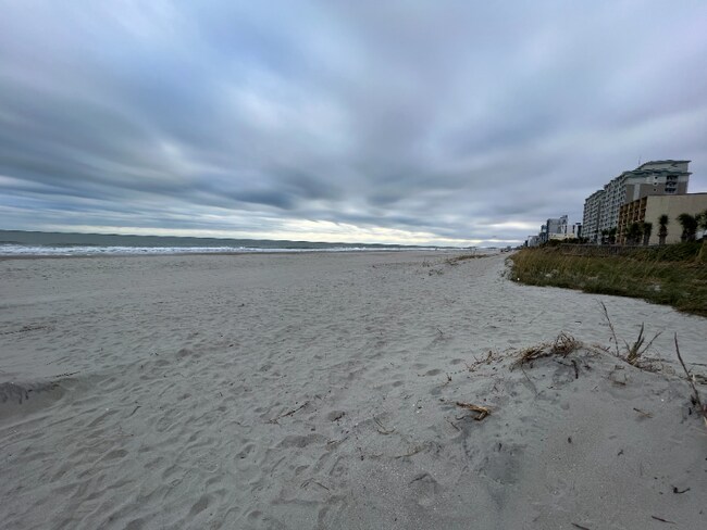 Building Photo - 1600 S Ocean Blvd