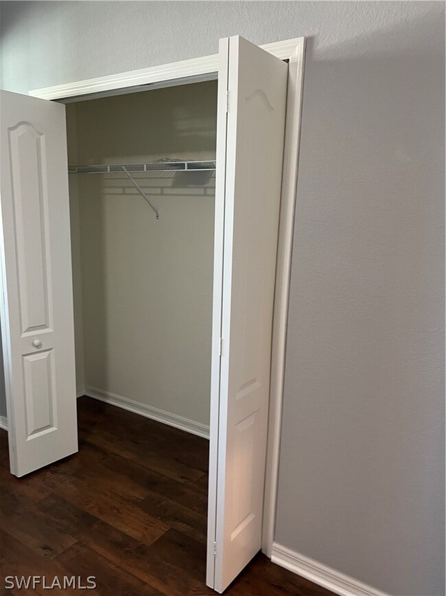 Building Photo - 4351 Bluegrass Dr