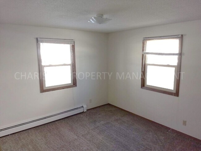 Building Photo - 2 BD - WHEN LOCATION, COMMUNITY AND PRICE ...