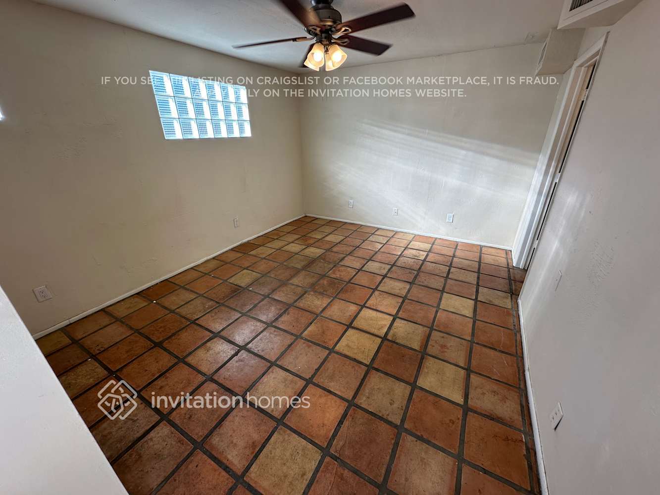 Building Photo - 3725 E Sheridan St