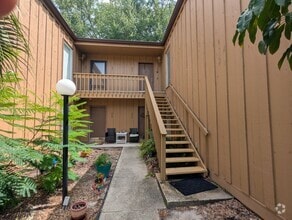 Building Photo - True Florida Living