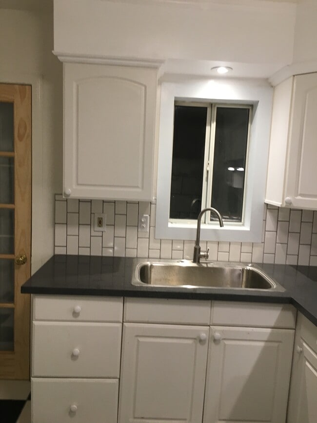 stainless steel sink with disposal - 1579 Cerro Gordo St