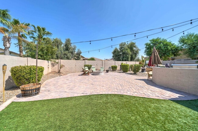 Building Photo - 4221 S Danyell Dr