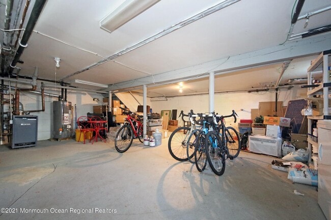 Building Photo - 16 Oldfield Pl