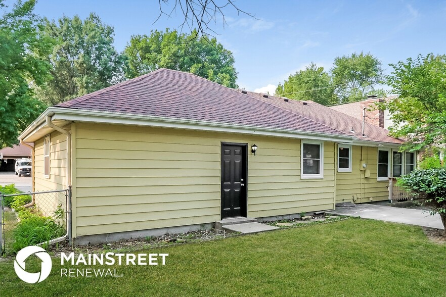 Building Photo - 516 Concord St