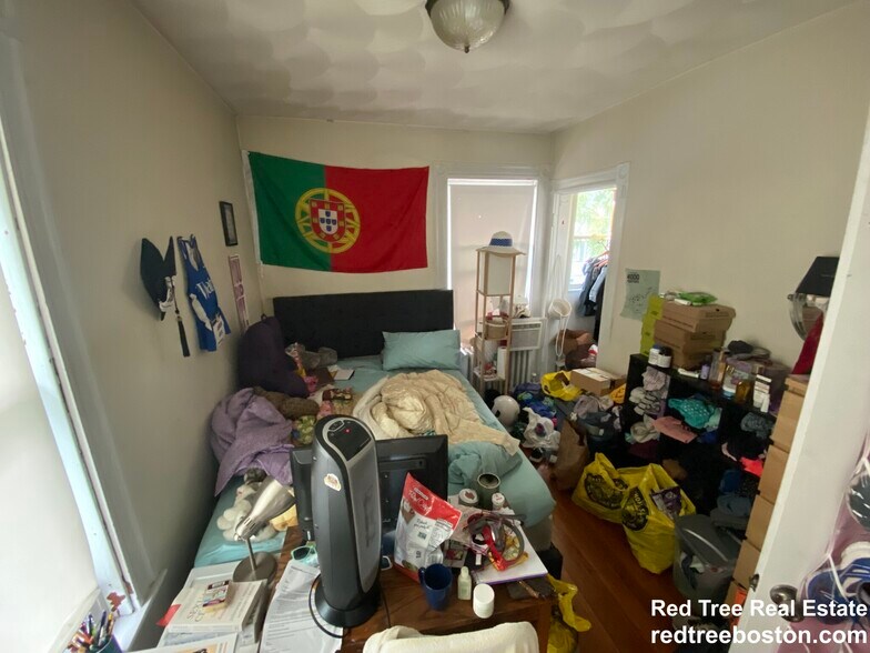 Building Photo - 72 Hobson St