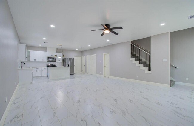 Building Photo - 12274 Wild Pine Dr