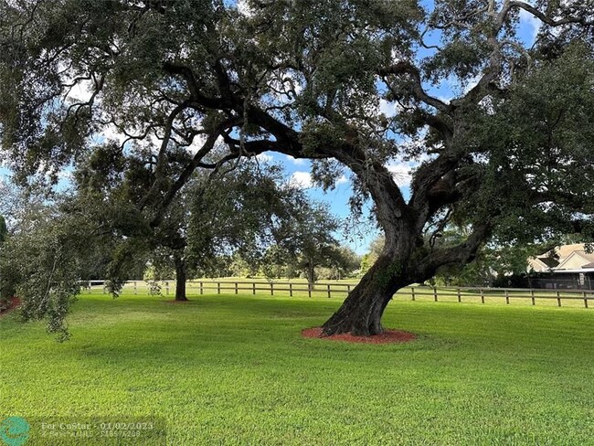 Building Photo - 9243 Arborwood Cir