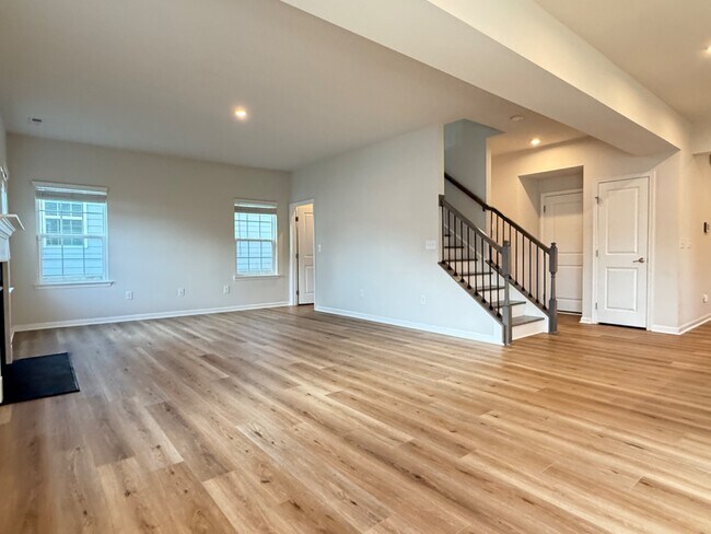 Building Photo - 3 Bedroom Single Family House for Rent