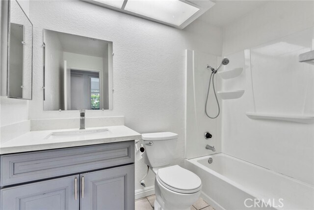 Building Photo - 9764 Huntington Dr